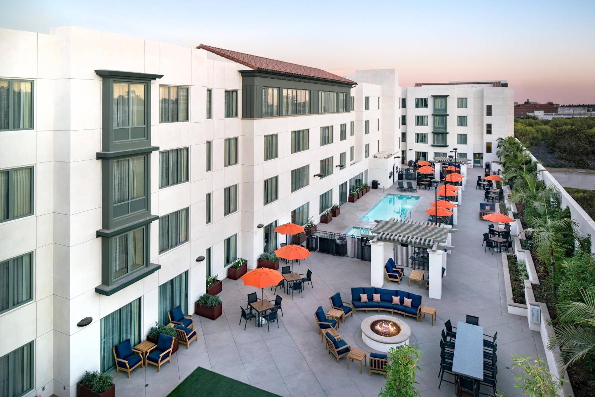 Residence Inn By Marriott Los Angeles Pasadena/Old Town Exterior photo